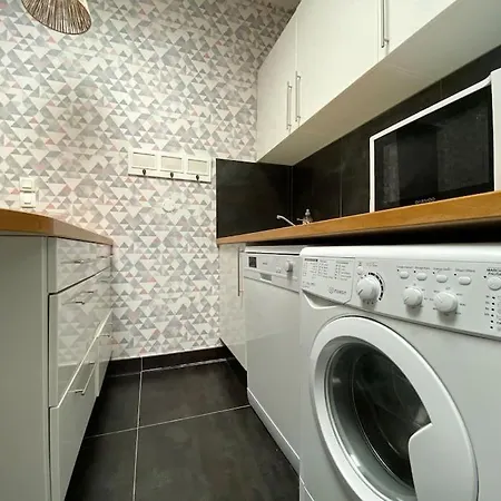 Jebari - Esprit Loft Proche Cite Medieval Et Aeroport *