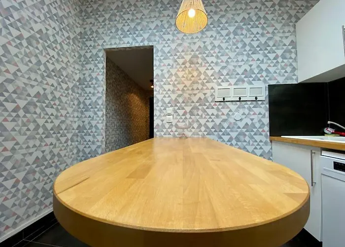 Jebari - Esprit Loft Proche Cite Medieval Et Aeroport Apartment